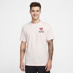 Deadpool “Single and ready to mingle” Graphic T shirt